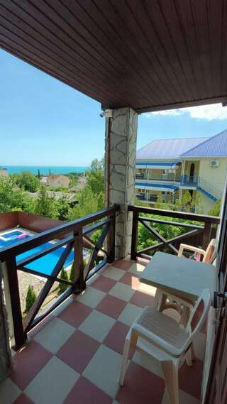 Гостиница Альбатрос Бетта Трехместный номер «Комфорт»-3