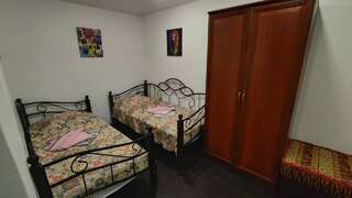 Гостиница Альбатрос Бетта Улучшенный семейный номер-3